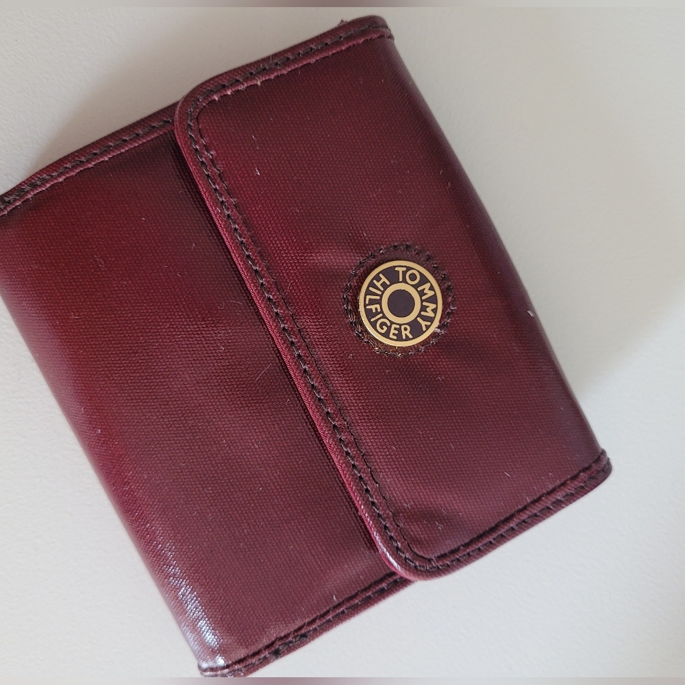 Tommy Hilfiger Deep Red Card Holder Burgundy Wallet
